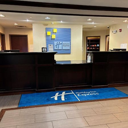 Holiday Inn Express Belle Vernon Buitenkant foto