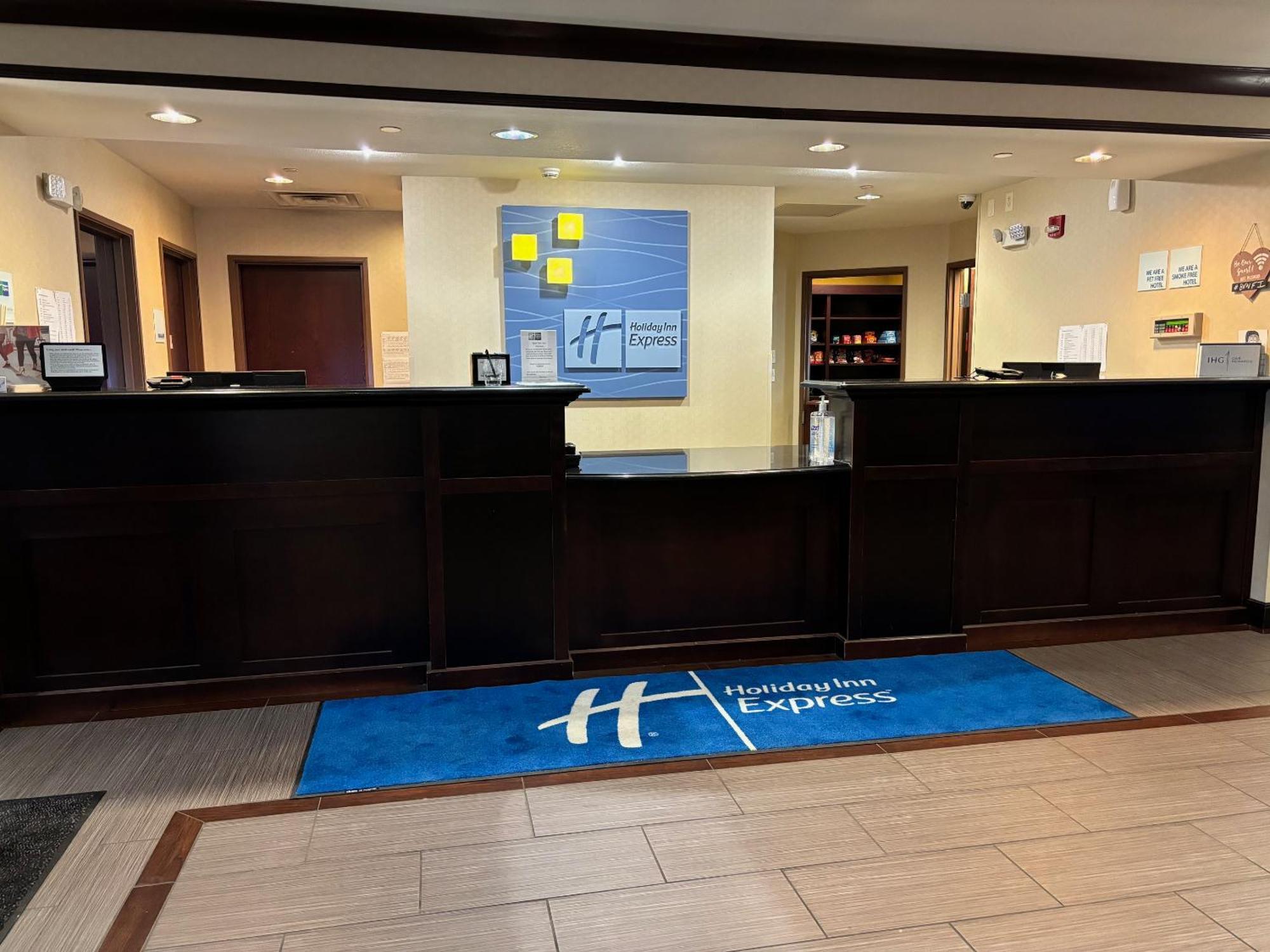Holiday Inn Express Belle Vernon Buitenkant foto